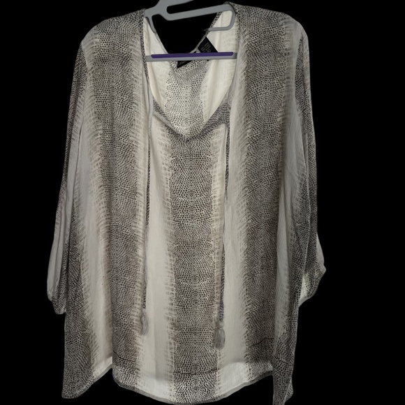 Sara Studio Blouse w/tasseled Tie 3/4 Sleeves Size XL Brown/Tan Print - … - Picture 9 of 9